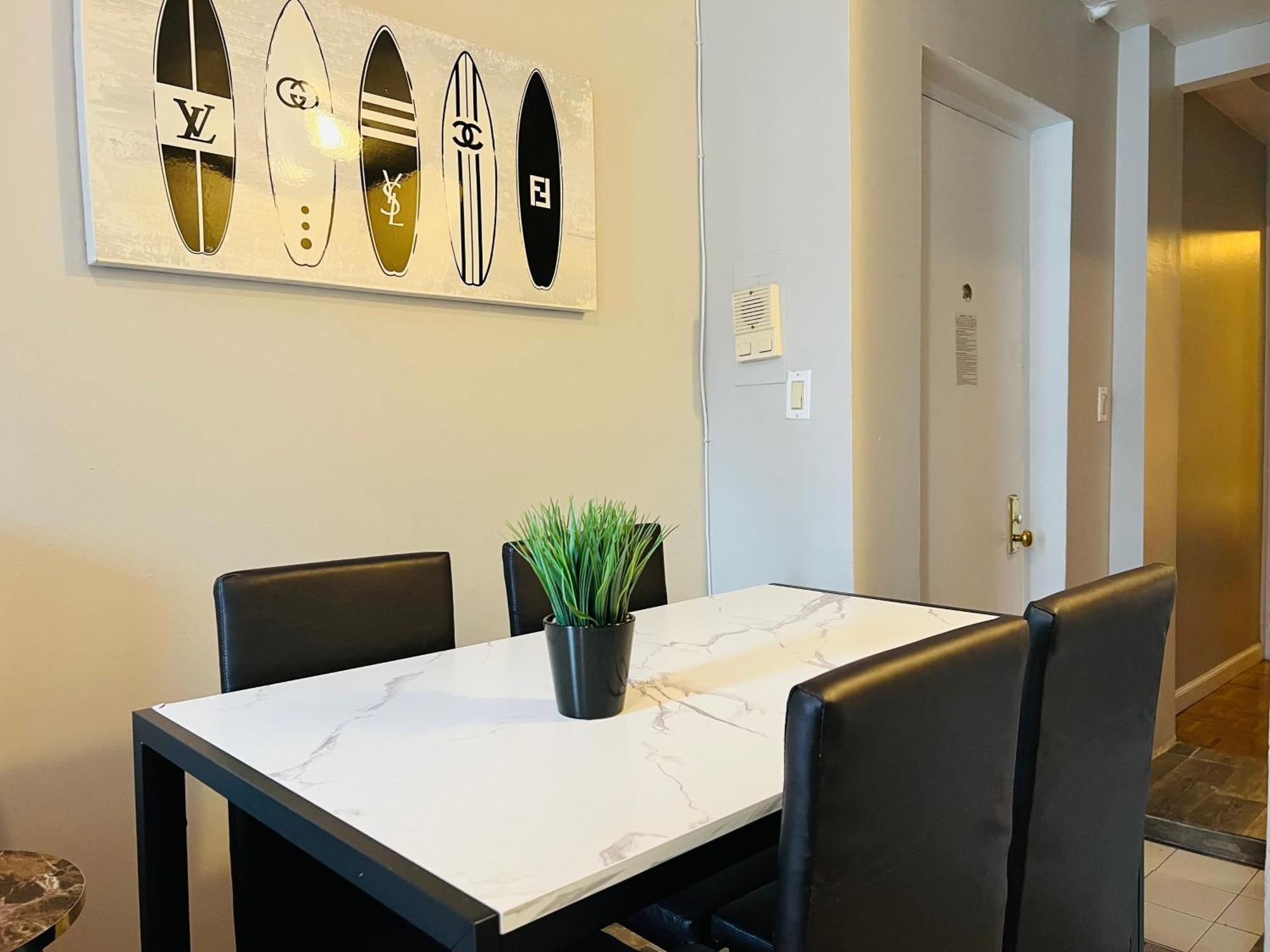 Hudson Apartment *